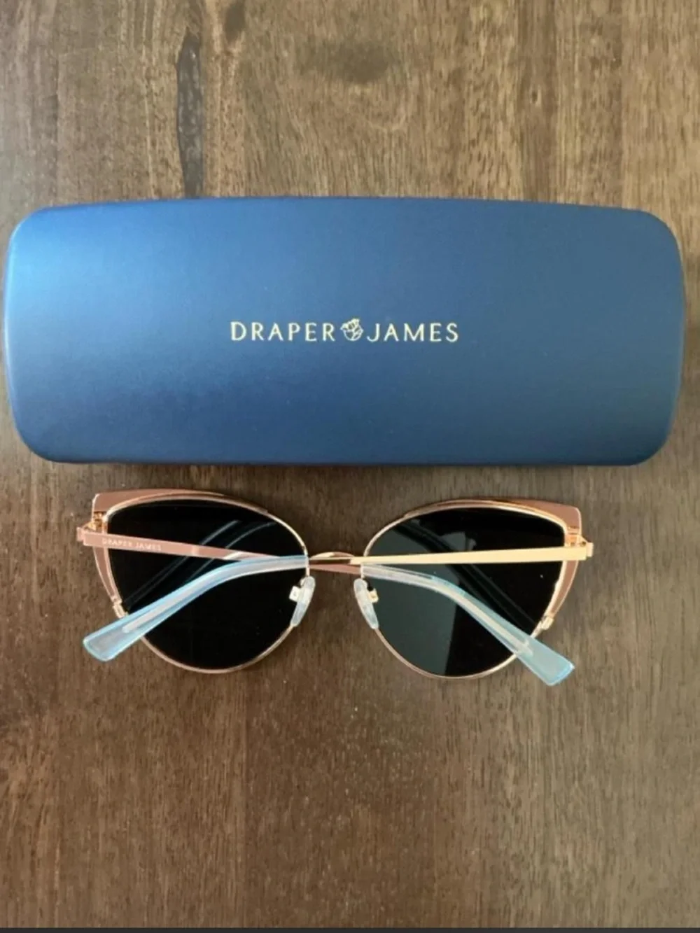 Draper James fashionable cat